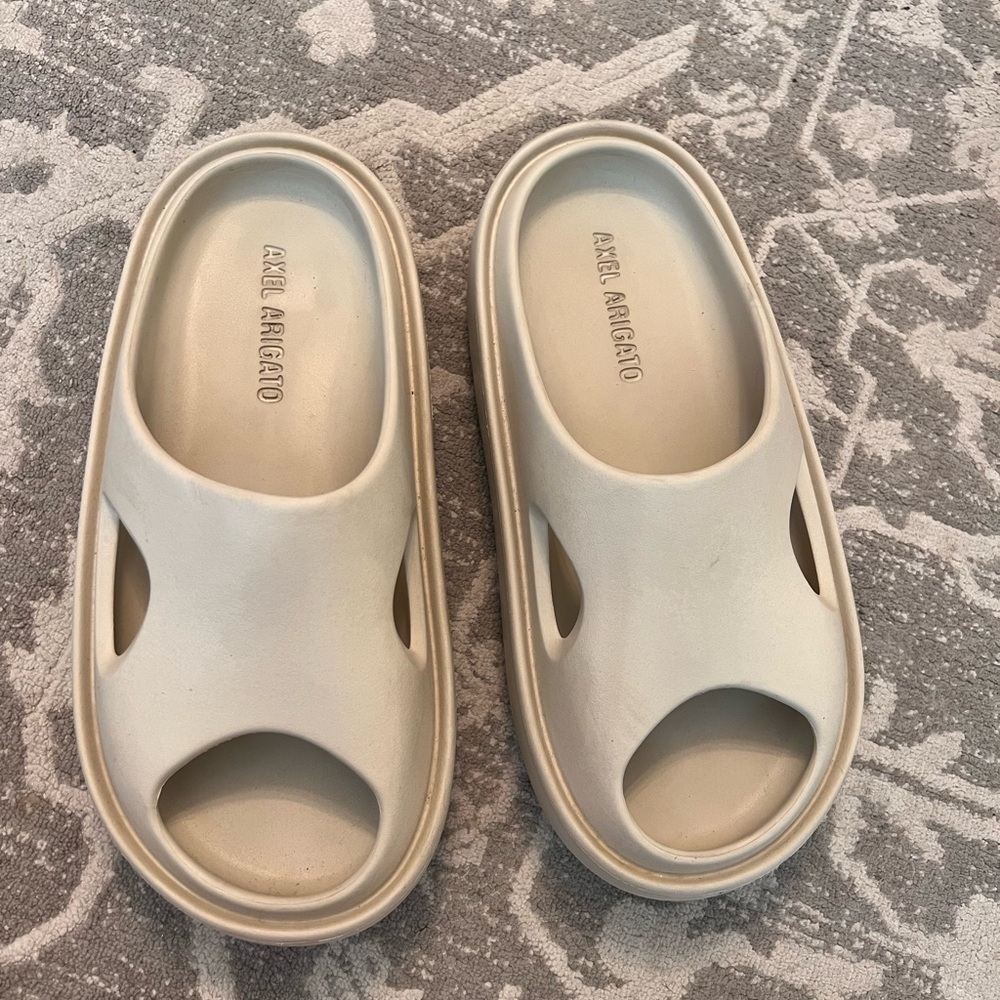 Axel Arigato Men's Magma Sandal in Beige